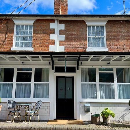 No48 - Luxe Victorian Shop Conversion In Pewsey Oare Exterior photo